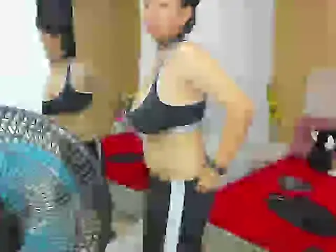 Snapshot of NikiEvanz chatting on 03/28/26, 02:27 NikiEvanz online show from 03/28/26, 02:27