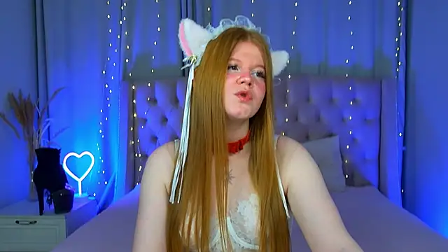 Snapshot of JessicaEmber chatting on 04/28/26, 05:12 JessicaEmber online show from 04/28/26, 05:12