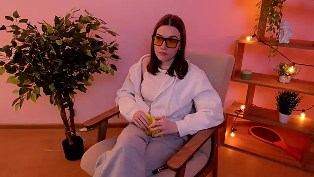 MaraBrookfieId online show from 03/13/26, 09:05