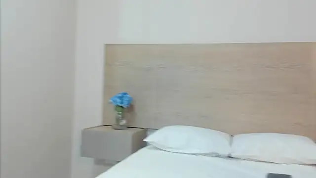 Snapshot of isabellathomass chatting on 03/16/26, 07:18 isabellathomass online show from 03/16/26, 07:18