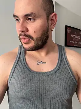 Snapshot of Axel_Dominus chatting on 03/31/26, 07:14 Axel Dominus online show from 03/31/26, 07:14