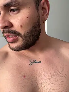 Snapshot of Axel_Dominus chatting on 04/01/26, 07:11 Axel Dominus online show from 04/01/26, 07:11