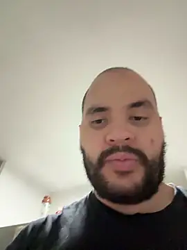 Snapshot of Axel_Dominus chatting on 04/20/26, 01:08 Axel Dominus online show from 04/20/26, 01:08