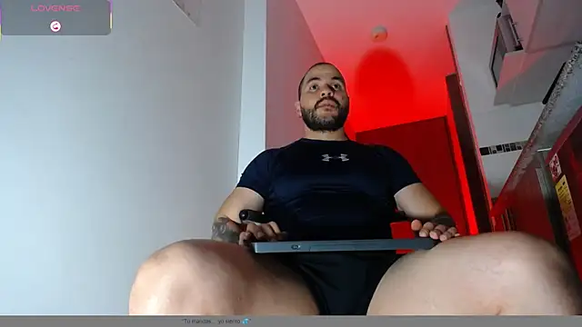 Snapshot of Axel_Dominus chatting on 05/14/26, 01:23 Axel Dominus online show from 05/14/26, 01:23