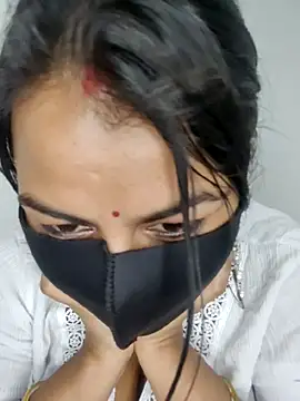 Snapshot of hot8178 chatting on 04/04/26, 08:28 hot8178 online show from 04/04/26, 08:28