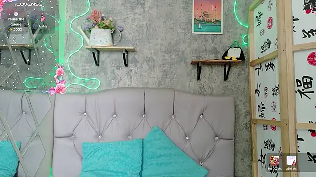 Snapshot of Sophia_xoxo1 chatting on 03/25/26, 03:18 Sophia xoxo1 online show from 03/25/26, 03:18