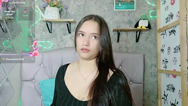 Snapshot of Sophia_xoxo1 chatting on 04/01/26, 02:14 Sophia xoxo1 online show from 04/01/26, 02:14