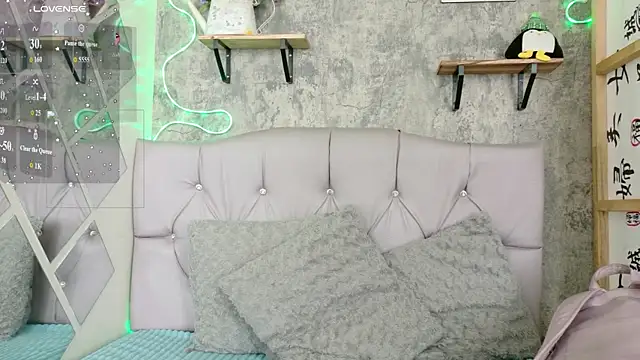 Snapshot of Sophia_xoxo1 chatting on 04/08/26, 01:44 Sophia xoxo1 online show from 04/08/26, 01:44