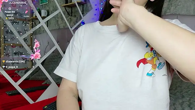 Snapshot of Sophia_xoxo1 chatting on 04/15/26, 07:58 Sophia xoxo1 online show from 04/15/26, 07:58