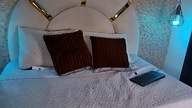 esmeralda sm online show from 03/11/26, 07:42