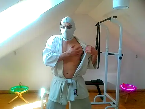 NinjaLaser online show from 04/07/26, 11:21