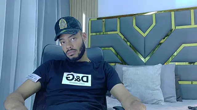 Snapshot of Oliver_bigblack_cock chatting on 03/21/26, 08:56 Oliver bigblack cock online show from 03/21/26, 08:56