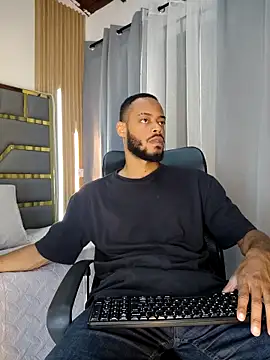 Snapshot of Oliver_bigblack_cock chatting on 04/03/26, 05:55 Oliver bigblack cock online show from 04/03/26, 05:55