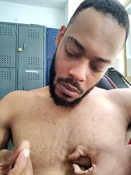 Snapshot of Oliver_bigblack_cock chatting on 04/09/26, 06:13 Oliver bigblack cock online show from 04/09/26, 06:13