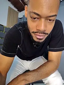 Snapshot of Oliver_bigblack_cock chatting on 04/21/26, 06:12 Oliver bigblack cock online show from 04/21/26, 06:12