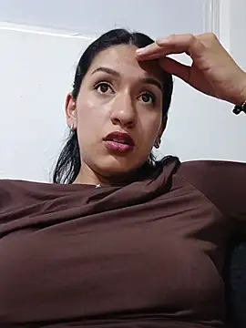 FiorellaLan online show from 03/11/26, 07:20