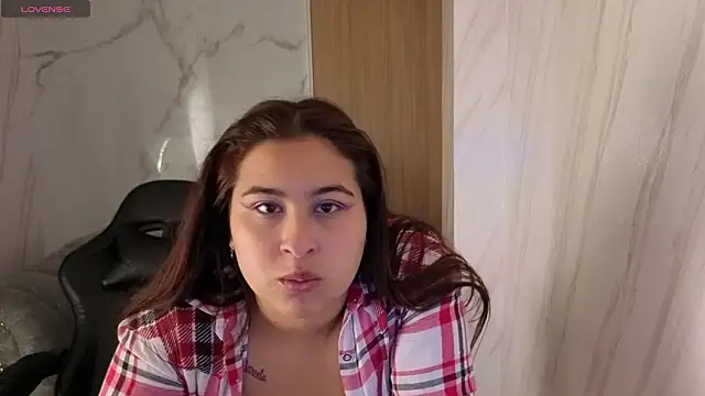 Snapshot of Lunafemme_tf chatting on 03/25/26, 03:12 Lunafemme tf online show from 03/25/26, 03:12