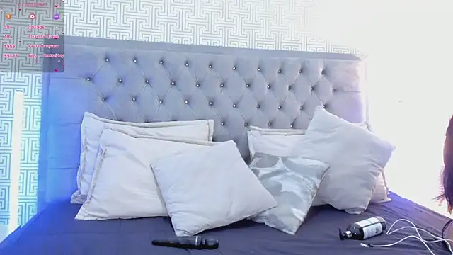 Snapshot of Alexa_Wiild chatting on 04/17/26, 03:53 Alexa Wiild online show from 04/17/26, 03:53