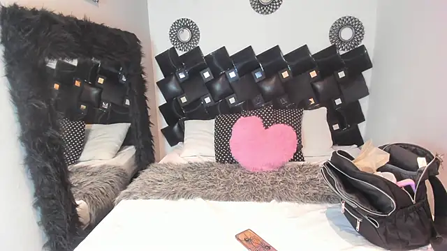 Snapshot of Amarantha_rosse chatting on 04/16/26, 09:39 Amarantha rosse online show from 04/16/26, 09:39