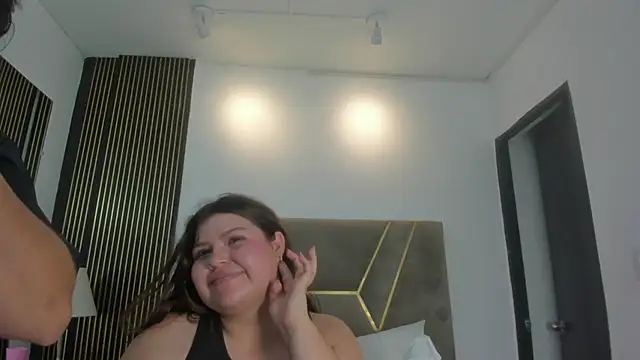 Snapshot of Amelie_Fabulous_ chatting on 03/31/26, 02:24 Amelie Fabulous online show from 03/31/26, 02:24