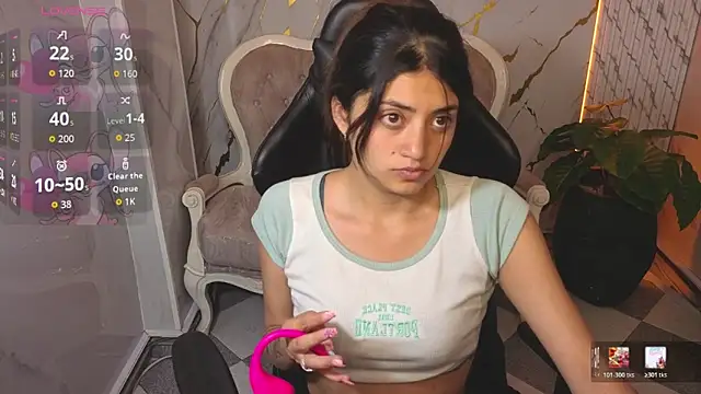 Lia queen tx online show from 05/22/26, 04:08