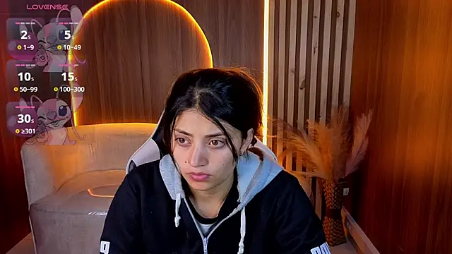 Lia queen tx online show from 06/03/26, 03:09