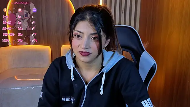 Lia queen tx online show from 06/25/26, 02:55