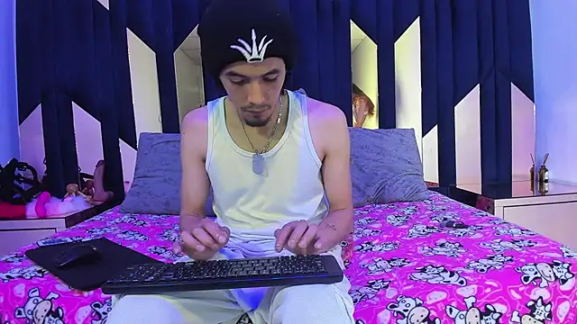 Snapshot of KikyoAndDrey chatting on 04/30/26, 03:29 KikyoAndDrey online show from 04/30/26, 03:29