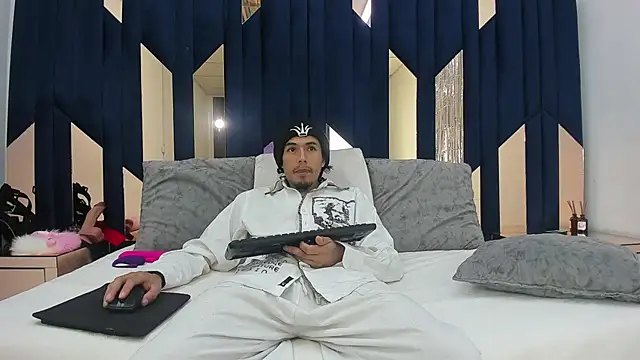 Snapshot of KikyoAndDrey chatting on 05/03/26, 03:29 KikyoAndDrey online show from 05/03/26, 03:29