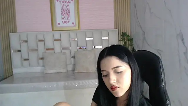 Snapshot of veronicaa_s chatting on 04/16/26, 09:39 veronicaa s online show from 04/16/26, 09:39