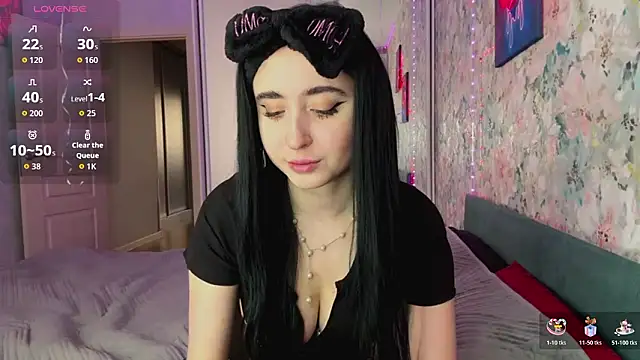Snapshot of LizzyMooore chatting on 03/18/26, 11:13 LizzyMooore online show from 03/18/26, 11:13