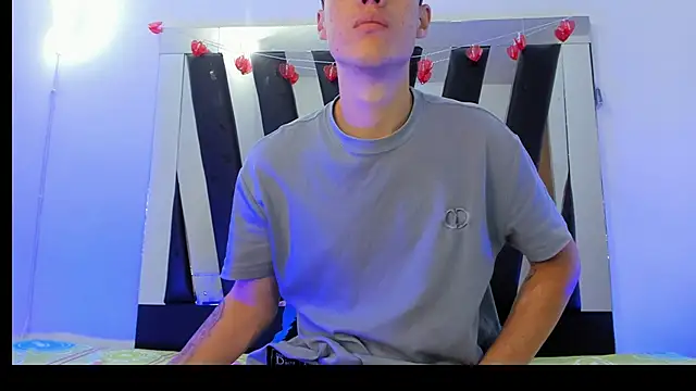 Snapshot of latinlove2005 chatting on 03/16/26, 03:05 latinlove2005 online show from 03/16/26, 03:05