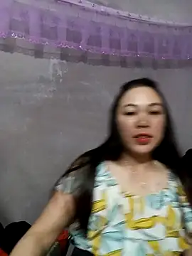 Snapshot of Chengnie chatting on 03/18/26, 01:47 Chengnie online show from 03/18/26, 01:47