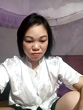 Snapshot of Chengnie chatting on 03/25/26, 10:49 Chengnie online show from 03/25/26, 10:49