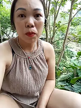 Snapshot of Chengnie chatting on 04/15/26, 10:33 Chengnie online show from 04/15/26, 10:33