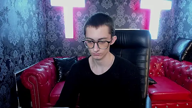 Snapshot of RonBevs chatting on 03/22/26, 08:23 RonBevs online show from 03/22/26, 08:23
