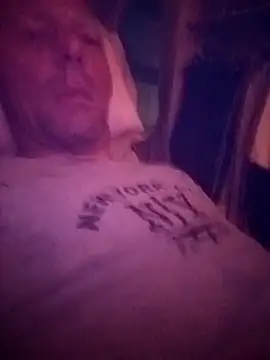 Snapshot of jongen_ehv chatting on 04/07/26, 01:50 jongen ehv online show from 04/07/26, 01:50