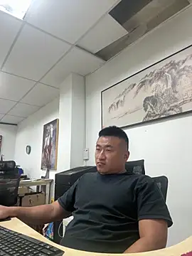 Snapshot of Cunzhangshibage02 chatting on 04/16/26, 10:45 Cunzhangshibage02 online show from 04/16/26, 10:45