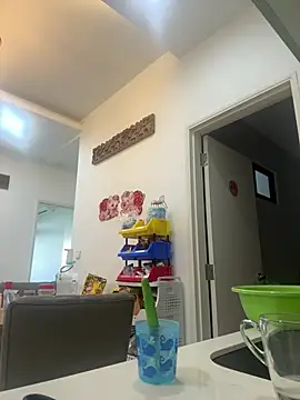 Snapshot of Cunzhangshibage02 chatting on 04/18/26, 01:53 Cunzhangshibage02 online show from 04/18/26, 01:53