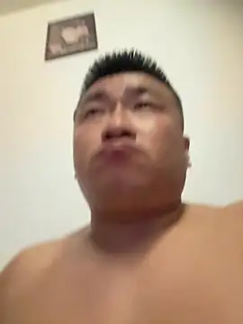 Snapshot of Cunzhangshibage02 chatting on 04/19/26, 01:54 Cunzhangshibage02 online show from 04/19/26, 01:54