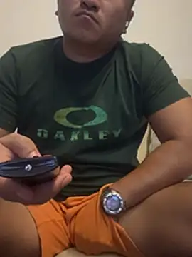 Snapshot of Cunzhangshibage02 chatting on 04/22/26, 12:50 Cunzhangshibage02 online show from 04/22/26, 12:50