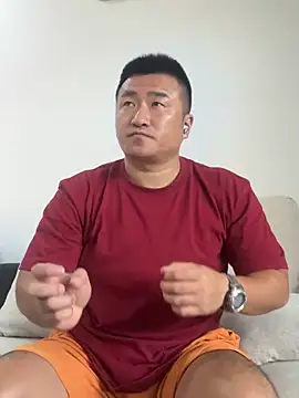 Snapshot of Cunzhangshibage02 chatting on 04/24/26, 04:37 Cunzhangshibage02 online show from 04/24/26, 04:37