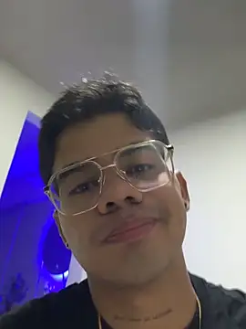 Snapshot of matiass_vegas chatting on 03/16/26, 12:06 matiass vegas online show from 03/16/26, 12:06