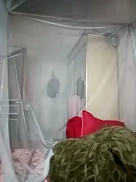 Snapshot of Singe-girl927 chatting on 03/17/26, 02:09 Singe-girl927 online show from 03/17/26, 02:09