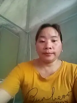 Snapshot of Singe-girl927 chatting on 04/21/26, 04:08 Singe-girl927 online show from 04/21/26, 04:08