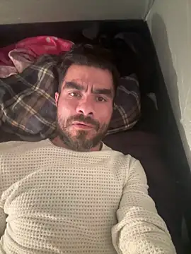 Snapshot of alonzuno chatting on 03/15/26, 08:09 alonzuno online show from 03/15/26, 08:09