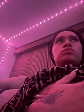 Snapshot of Zoe-_-din chatting on 03/31/26, 05:30 Zoe- -din online show from 03/31/26, 05:30