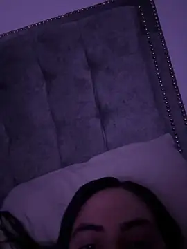 Snapshot of kristalinasc chatting on 03/30/26, 04:57 kristalinasc online show from 03/30/26, 04:57