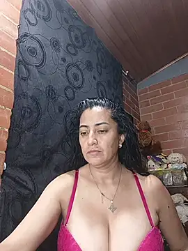 Snapshot of Alexandrina chatting on 04/05/26, 05:54 Alexandrina online show from 04/05/26, 05:54