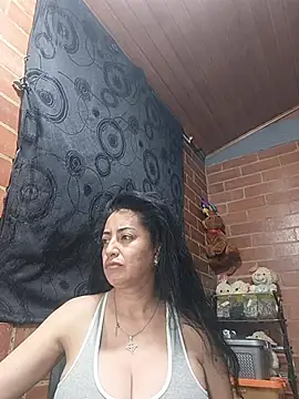 Snapshot of Alexandrina chatting on 04/15/26, 08:54 Alexandrina online show from 04/15/26, 08:54